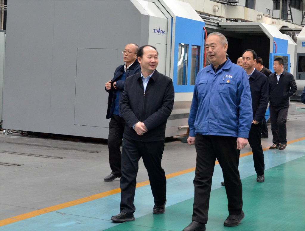 天水市優化法治化營商環境第一調研組來星火公司調研 天水市優化法治化營商環境第一調研組來星火公司調研